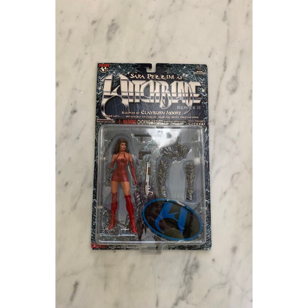 NIB Sara Pezzini "Witchblade" Figurine